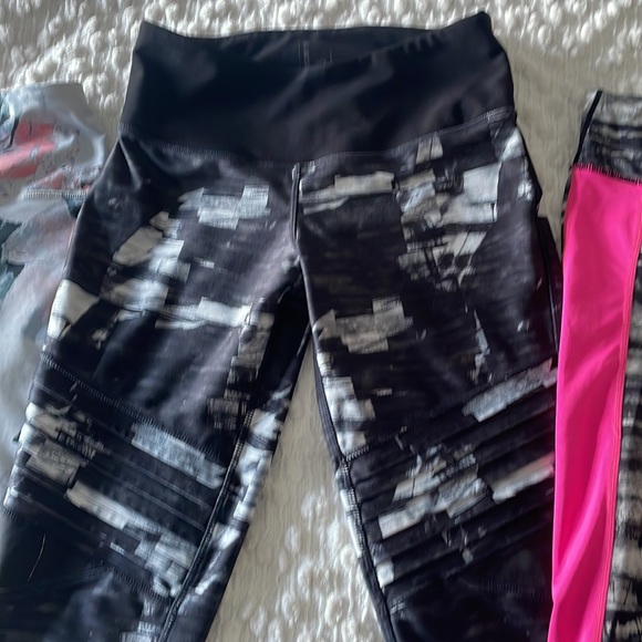 Gym Leggings - Picture 3 of 3